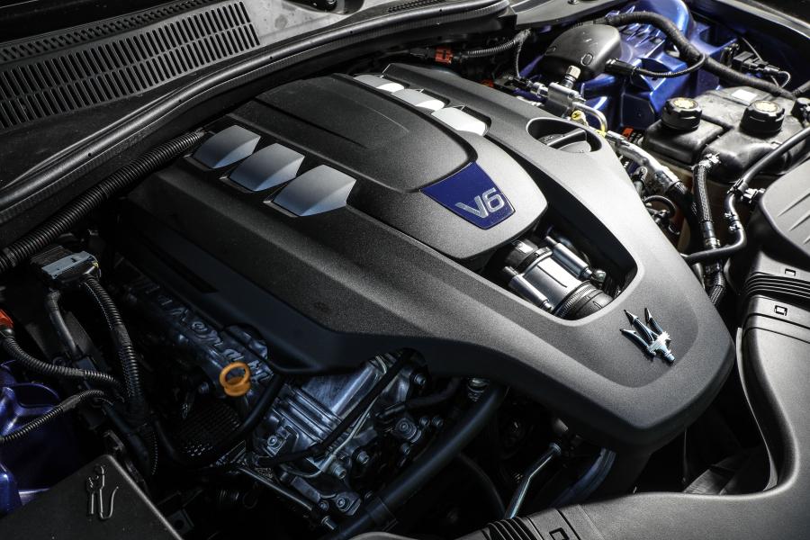  Maserati Ghibli S Q4 GranSport 2017 года  (фото 14 из 48)